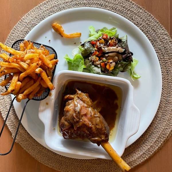 Le restaurant - L'Endroit - restaurant FRONTIGNAN - bien manger FRONTIGNAN